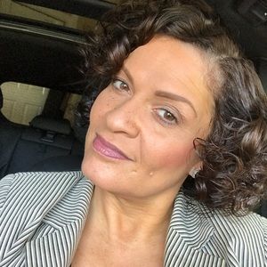 Meet your Posher, Carol